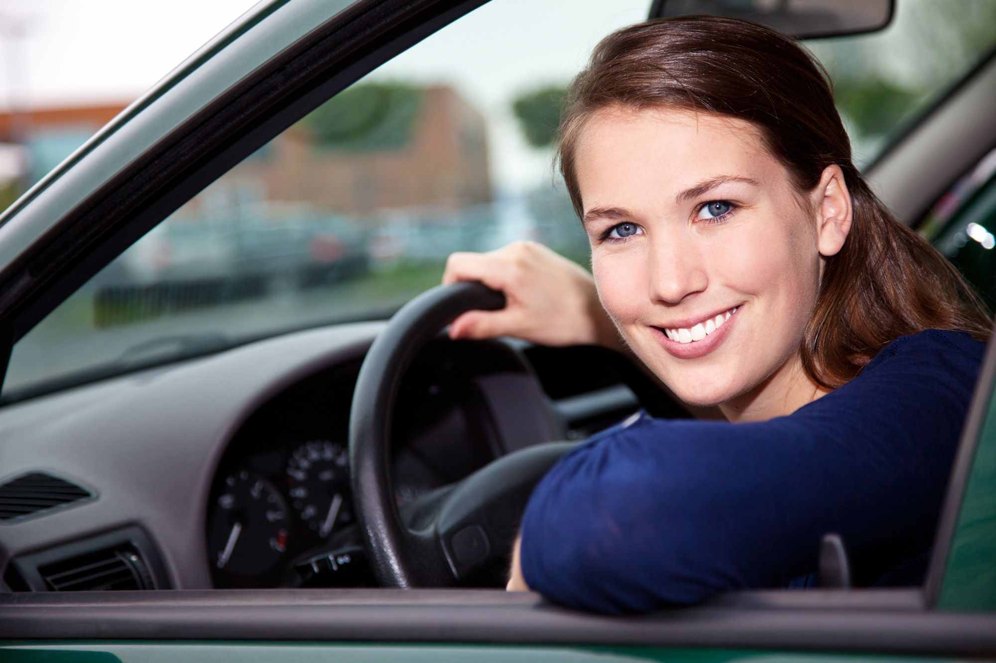 Phụ nữ có nên học lái xe ô tô không?